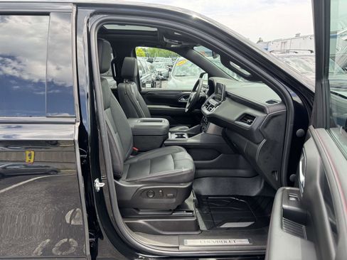 Used 2023 Chevrolet Tahoe RST w/ Luxury Package AWD/4WD image 14