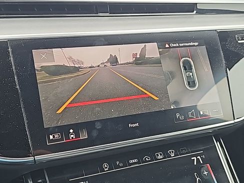 Used 2023 Audi S8 w/ S8 Comfort Plus Package image 9