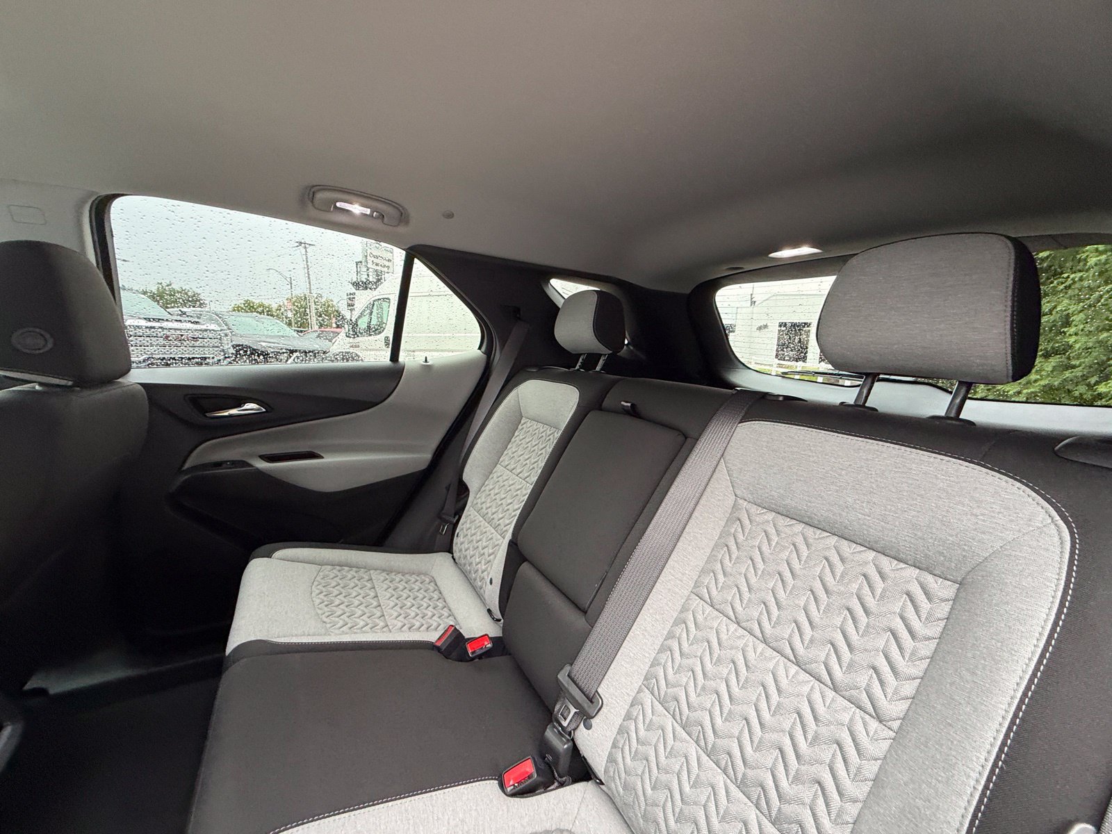 Used 2024 Chevrolet Equinox LT FWD image 25