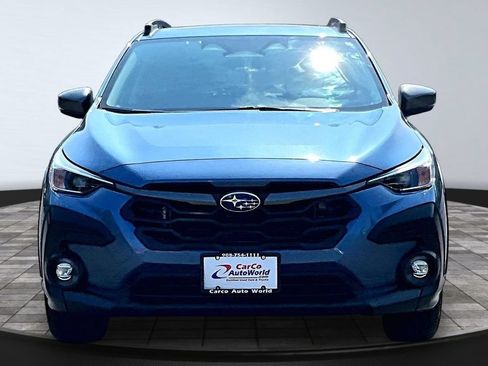 Used 2024 Subaru Crosstrek 2.0i Premium AWD/4WD image 2
