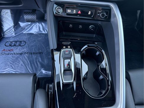 New 2025 Audi Q5 Premium Plus image 16