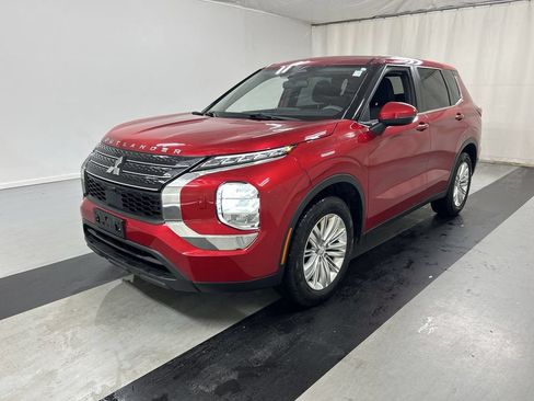 Used 2022 Mitsubishi Outlander ES AWD/4WD image 5