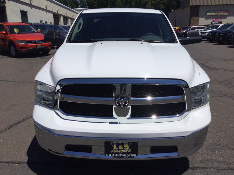 Used 2019 RAM 1500 Classic SLT AWD/4WD image 3