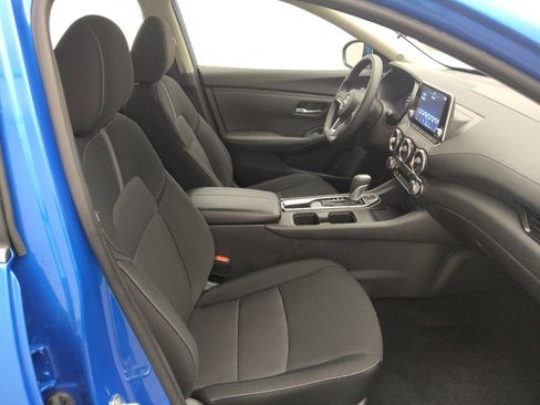 Used 2025 Nissan Sentra SV FWD image 21