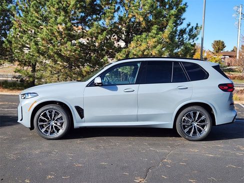 New 2026 BMW X5 xDrive40i image 2