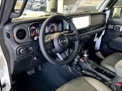 New 2026 Jeep Gladiator Mojave image 6