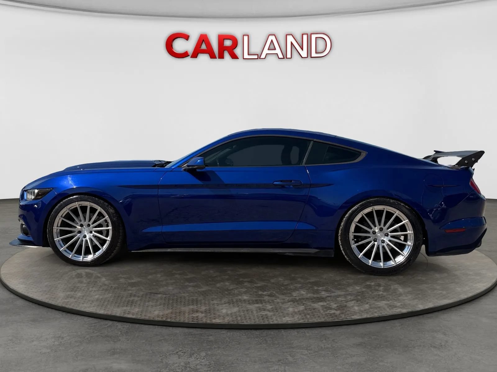 Used 2015 Ford Mustang Premium RWD image 2