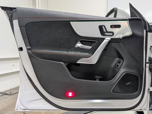 Used 2025 Mercedes-Benz CLA 35 AMG 4MATIC image 13