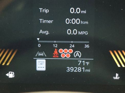 Used 2024 Kia Sorento S image 19