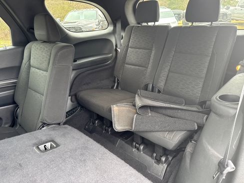 Used 2024 Dodge Durango SXT w/ 3rd Row Seating Group image 21
