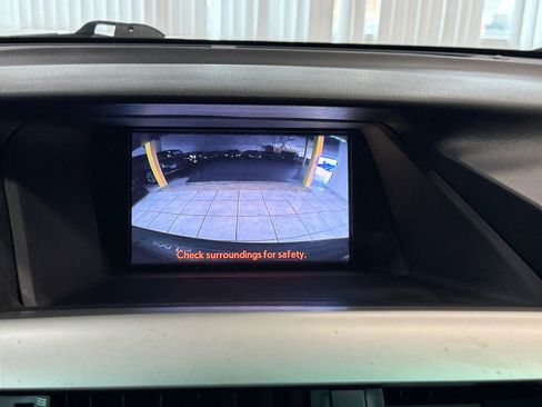 Used 2011 Lexus RX 450h RX 450h Sport Utility 4D w/ Premium Pkg image 32