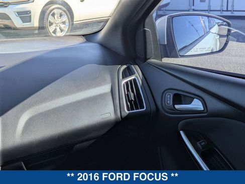 Used 2016 Ford Focus ST image 17