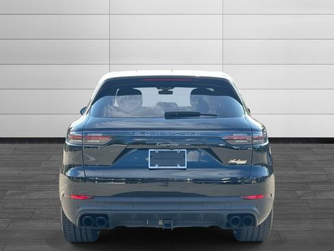 Used 2023 Porsche Cayenne AWD/4WD image 4