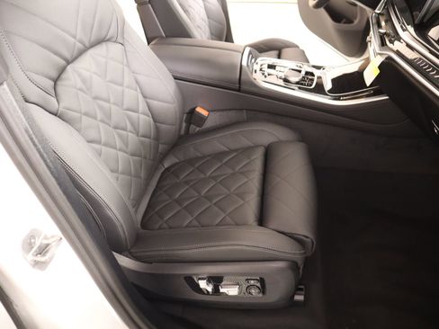 New 2026 BMW X5 xDrive50e w/ M Sport Package image 13