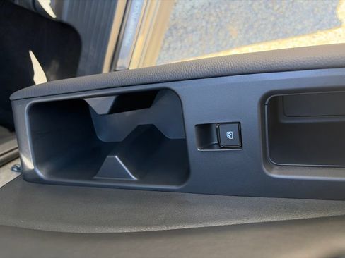 Used 2025 Nissan Pathfinder SL w/ Lighting Package (N92) AWD/4WD image 25