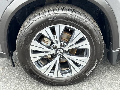 Used 2021 Nissan Rogue SV w/ Premium Package AWD/4WD image 5