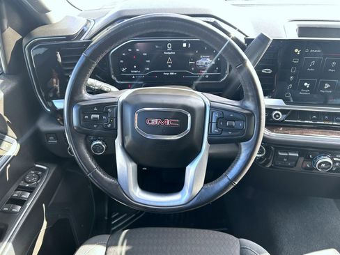 Certified 2022 GMC Sierra 1500 Elevation image 11