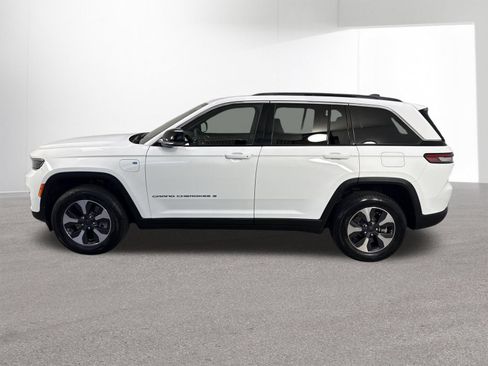 Used 2024 Jeep Grand Cherokee Limited 4xe AWD/4WD image 28