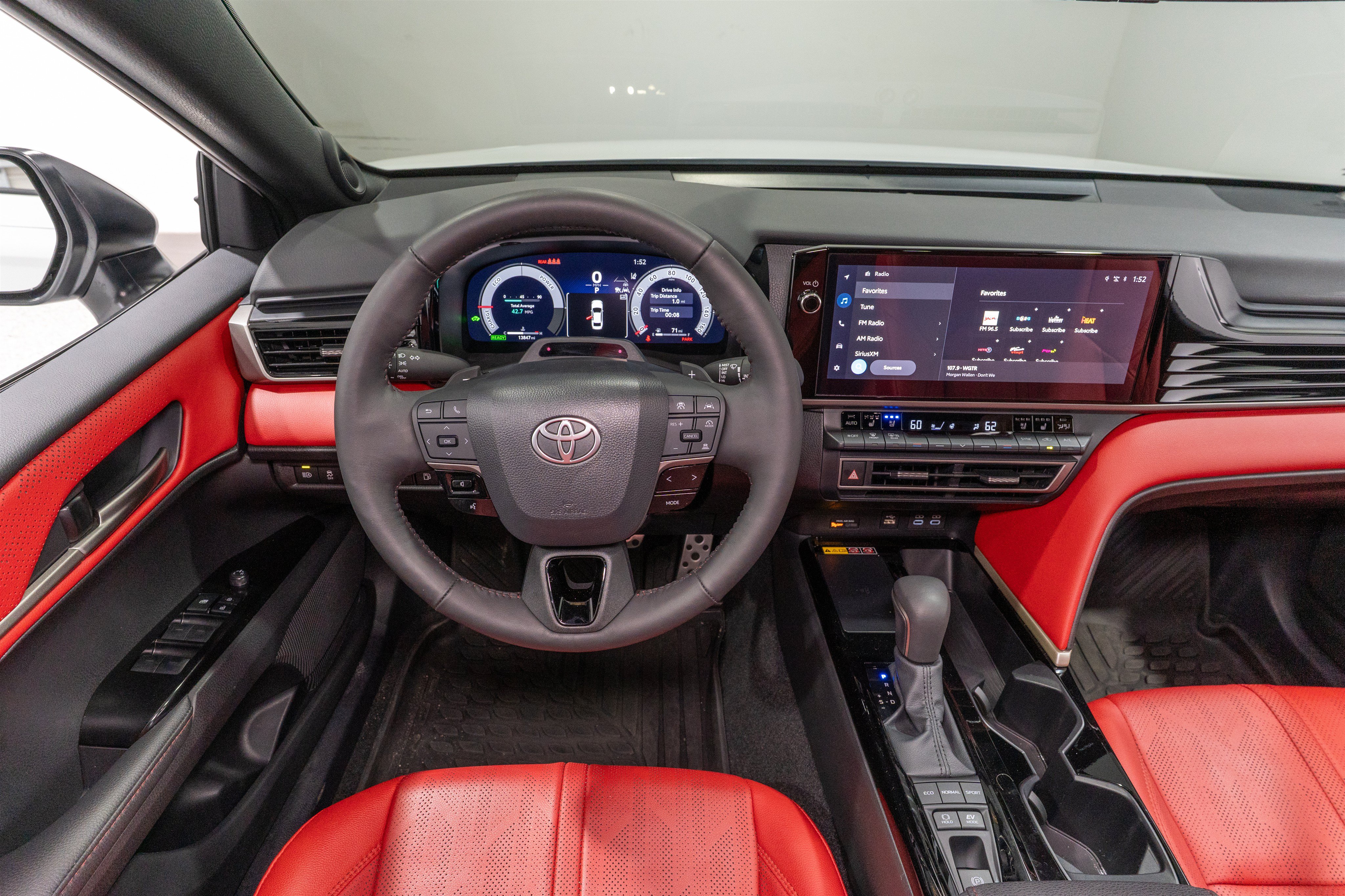 Used 2025 Toyota Camry XSE w/ Premium Plus Package FWD image 11