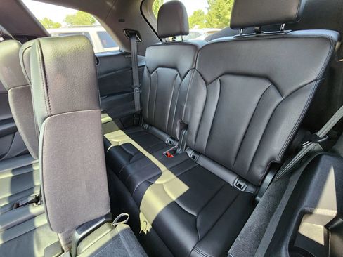 Used 2019 Audi Q7 2.0T Premium Plus w/ Premium Plus Package AWD/4WD image 22