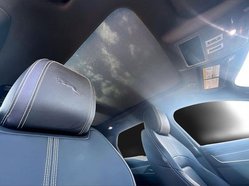 Used 2026 Jaguar F-PACE R-Dynamic S image 17