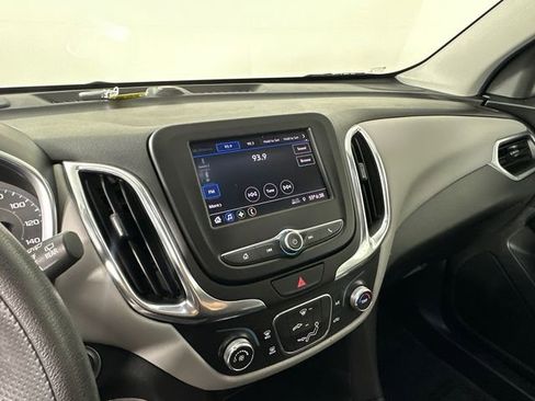 Used 2021 Chevrolet Equinox LS AWD/4WD image 25