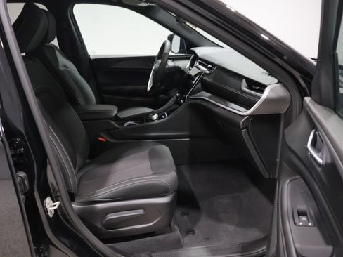 Certified 2024 Jeep Grand Cherokee Laredo X w/ Luxury Tech Group I AWD/4WD image 24