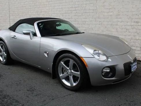 Used 2007 Pontiac Solstice GXP w/ Premium Package image 3