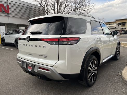 Certified 2024 Nissan Pathfinder Platinum w/ Cargo Package image 10