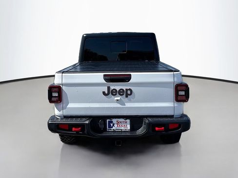 Used 2023 Jeep Gladiator Rubicon w/ Trailer Tow Package AWD/4WD image 6