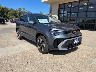 New 2025 Volkswagen Taos SE