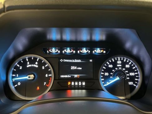 Used 2019 Ford Expedition XLT RWD image 11
