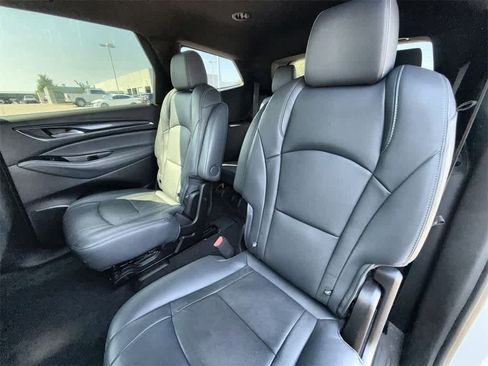 Used 2024 Buick Enclave Premium image 12