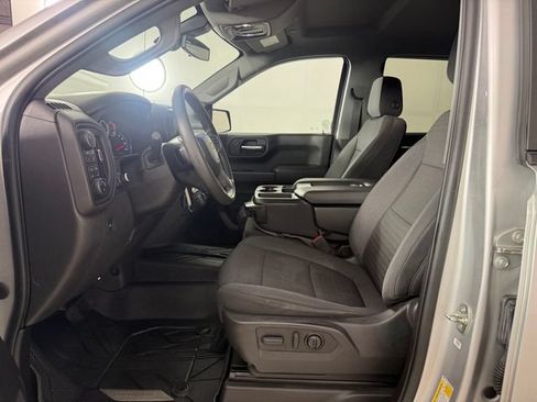 Used 2022 Chevrolet Silverado 1500 Custom w/ Safety Confidence Package AWD/4WD image 13