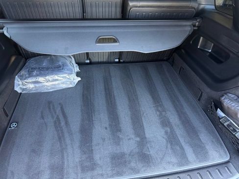 Used 2025 Mercedes-Benz EQB 300 4MATIC image 20