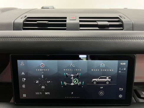 Used 2020 Land Rover Defender 110 HSE image 44