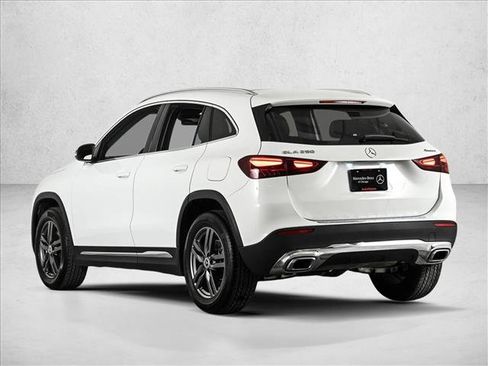 Certified 2026 Mercedes-Benz GLA 250 4MATIC image 9