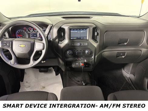 Used 2019 Chevrolet Silverado 1500 Custom w/ Custom Value Package image 4
