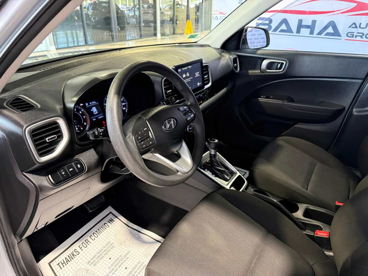 Used 2021 Hyundai Venue SE FWD image 27