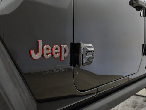 Used 2022 Jeep Wrangler Unlimited Rubicon image 11