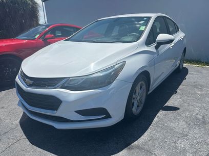 Used 2017 Chevrolet Cruze LT