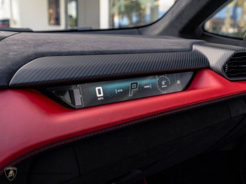 Used 2026 Lamborghini Temerario AWD/4WD image 7