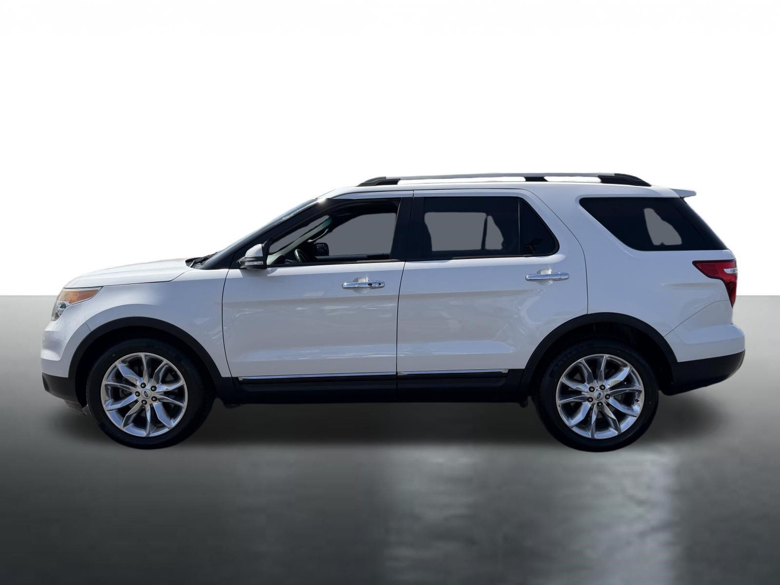 Used 2015 Ford Explorer Limited w/ Equipment Group 301A FWD image 5