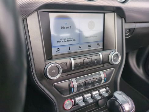 Used 2018 Ford Mustang Convertible w/ Equipment Group 101A image 27