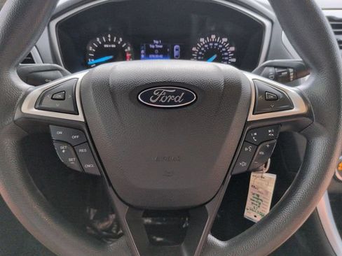 Used 2013 Ford Fusion SE FWD image 25