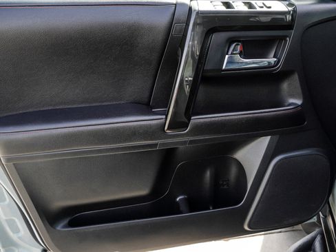 Certified 2023 Toyota 4Runner TRD Off-Road Premium w/ Moonroof Package AWD/4WD image 21