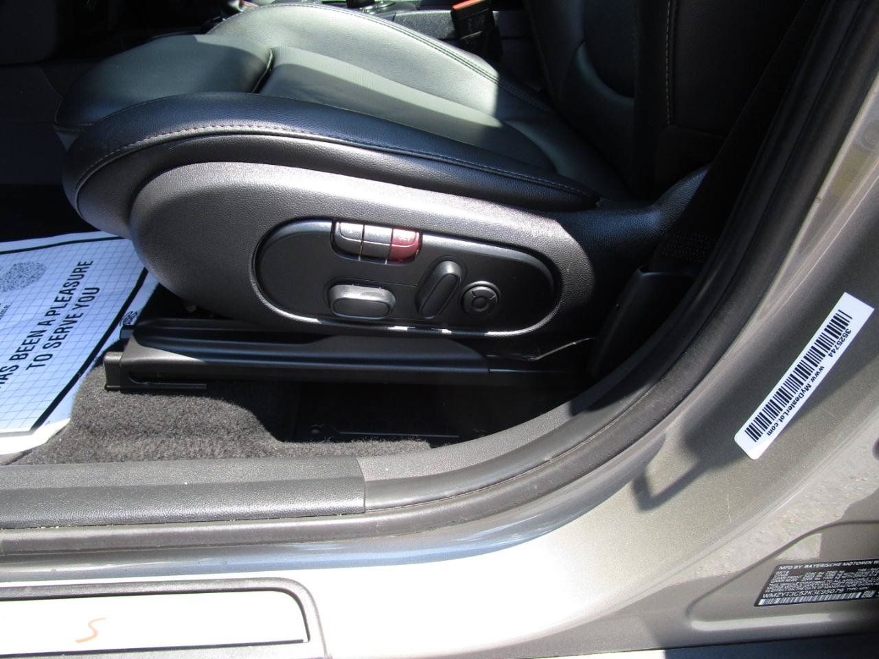 Used 2019 MINI Cooper Countryman S w/ Premium Package FWD image 19