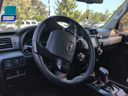 Used 2015 Toyota 4Runner TRD Pro AWD/4WD image 6