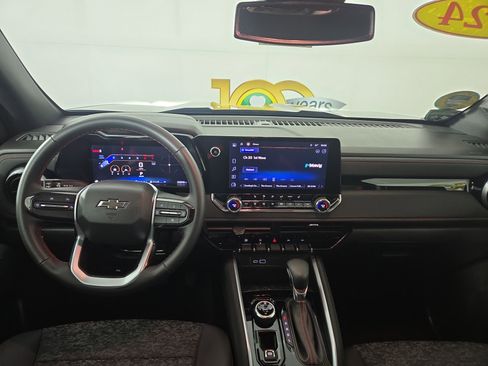 Used 2024 Chevrolet Colorado Z71 w/ LPO, Dark Essentials Package image 13