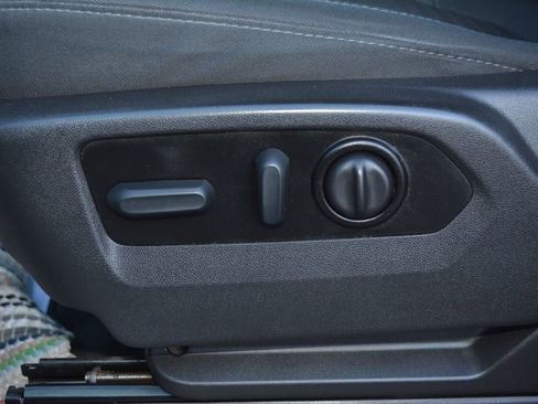 Used 2022 Chevrolet Silverado 1500 LT AWD/4WD image 13